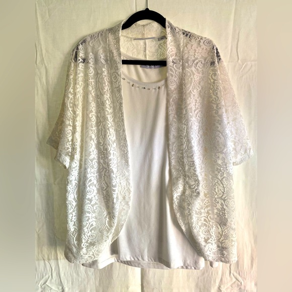 Sag Harbor Tops Womens Sag Harbor White Tank With Lacey Shrug Size